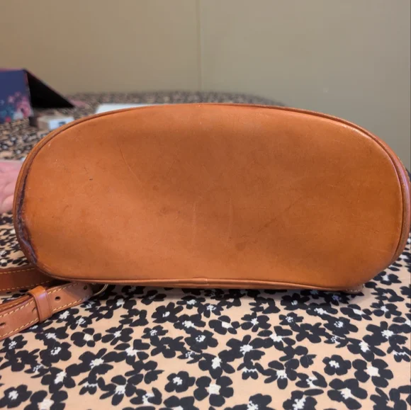 LV Monogram backpack - SP0012 - Has Alot Of Life Left!! - Picture 12 of 16